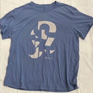 Lululemon Athletica Blue Geometric Short Sleeve Tee